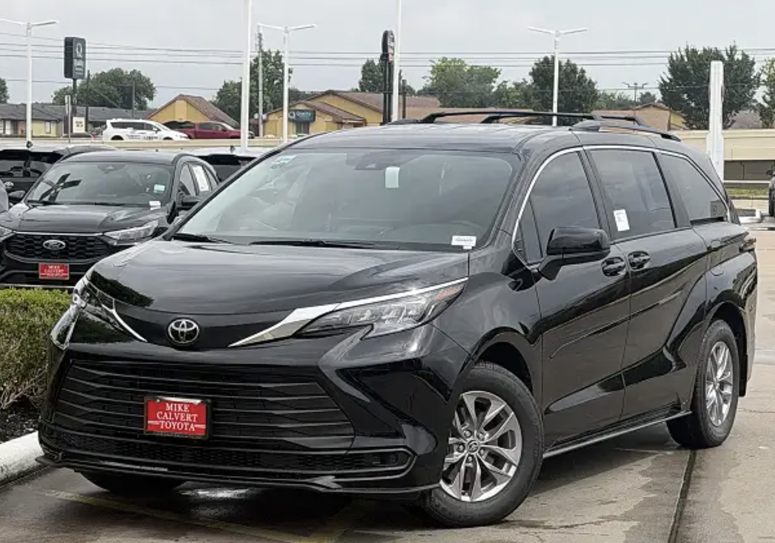 2026 Toyota Sienna LE Hybrid - Legend 6 passenger van rental in Missouri City TX
